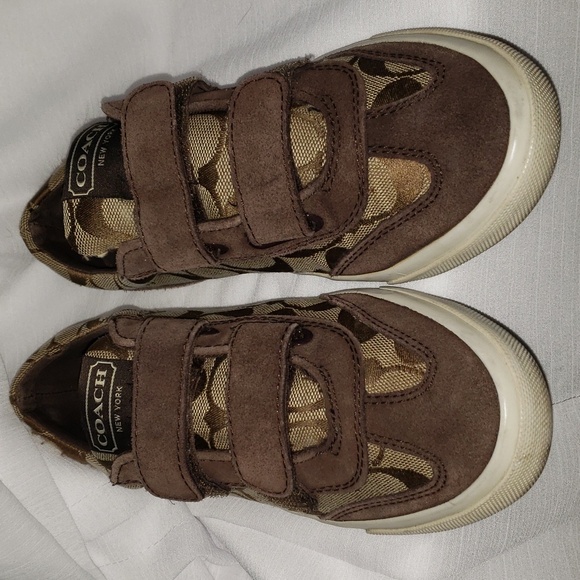 Brown velcore Coach - Picture 1 of 4